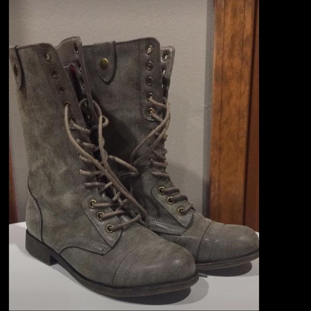Madden girl combat boots
